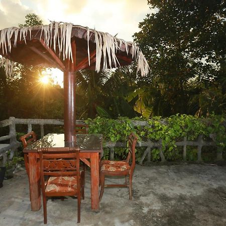 Galle Paradise Inn Buitenkant foto