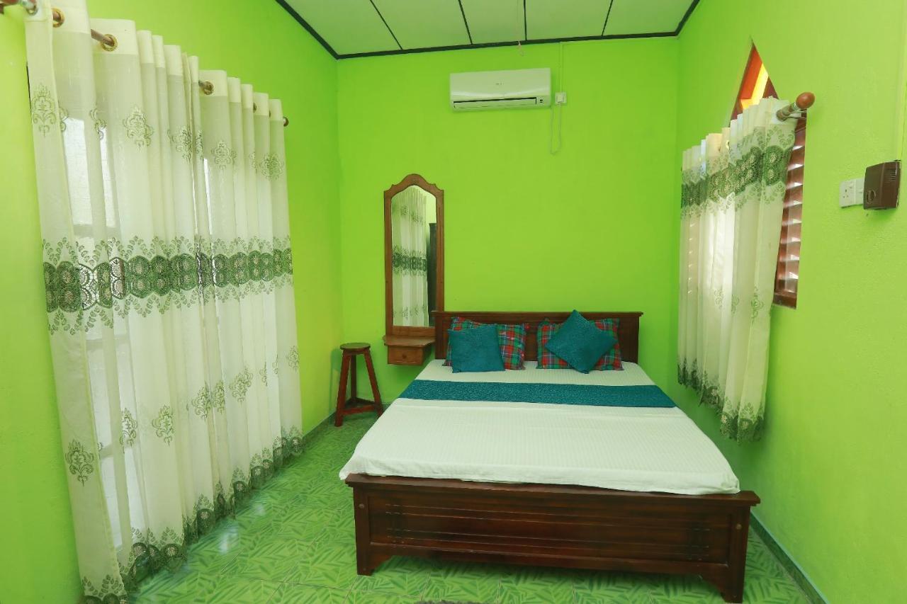 Galle Paradise Inn Buitenkant foto